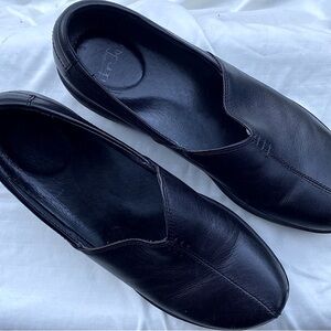 DANSKO black leather comfort clogs, sz 10.